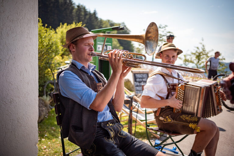 Shades_of_Speed_2024_STUDIO_f8-Web-800439